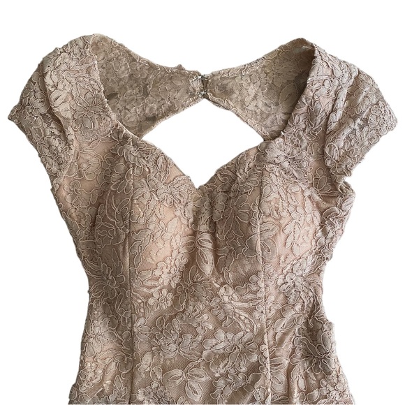 ROYAL QUEEN Lace Formal Gown - Picture 2 of 11